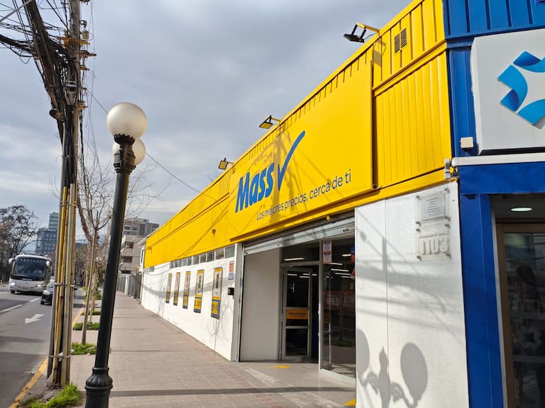 Mass, el nuevo supermercado peruano con precios bajos que ya abrió en Chile: estas son sus cinco sucursales