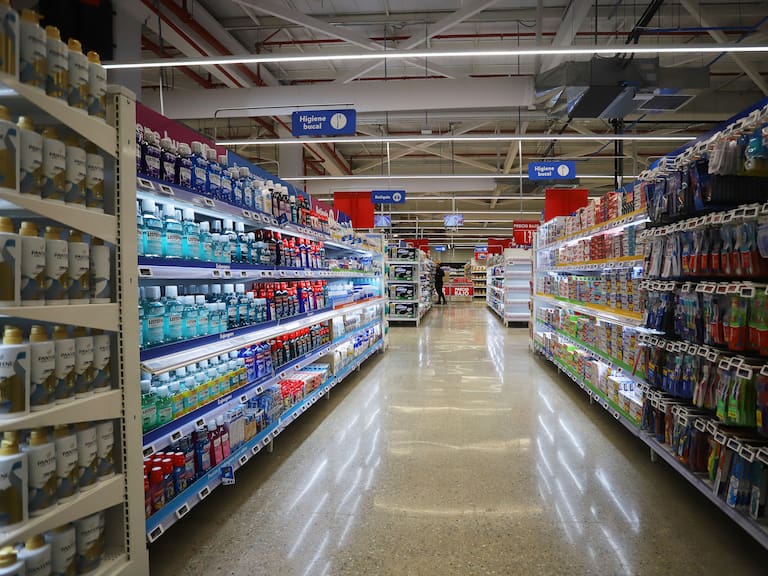 Horario de supermercados por Elecciones 2025: ¿A qué hora cierran los locales este sábado 15 en Chile?
