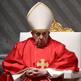 El Papa Francisco renuncia a presidir el Vía Crucis en el Coliseo de Roma para cuidar su salud