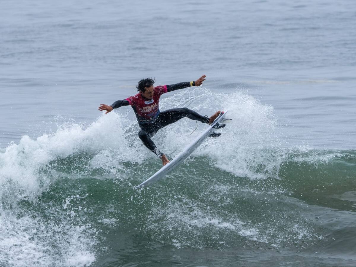 Nicolás Vargas gana en infartante final el título de la cuarta fecha del Nacional de Surf en Viña del Mar
