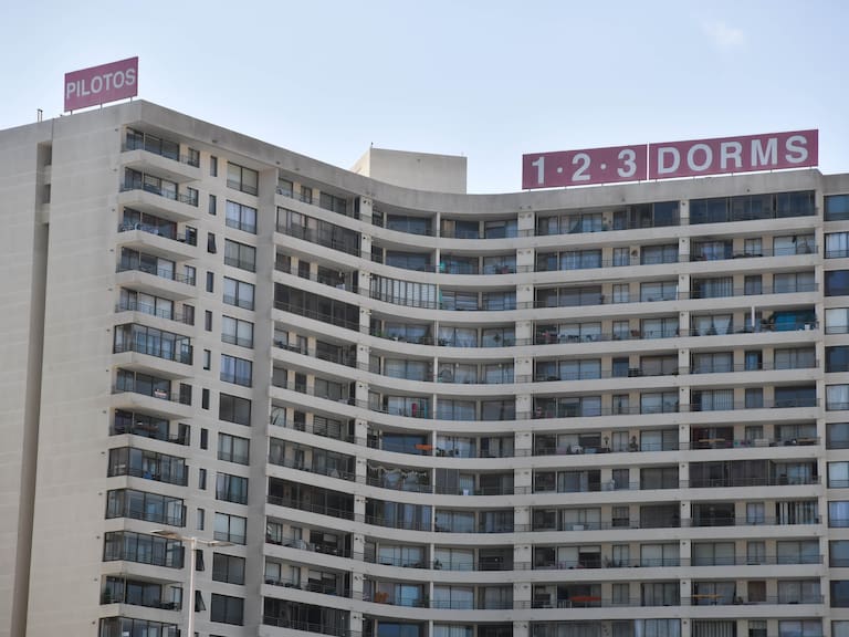 De cuánto son los sueldos necesarios para comprar un departamento en las principales ciudades de Chile