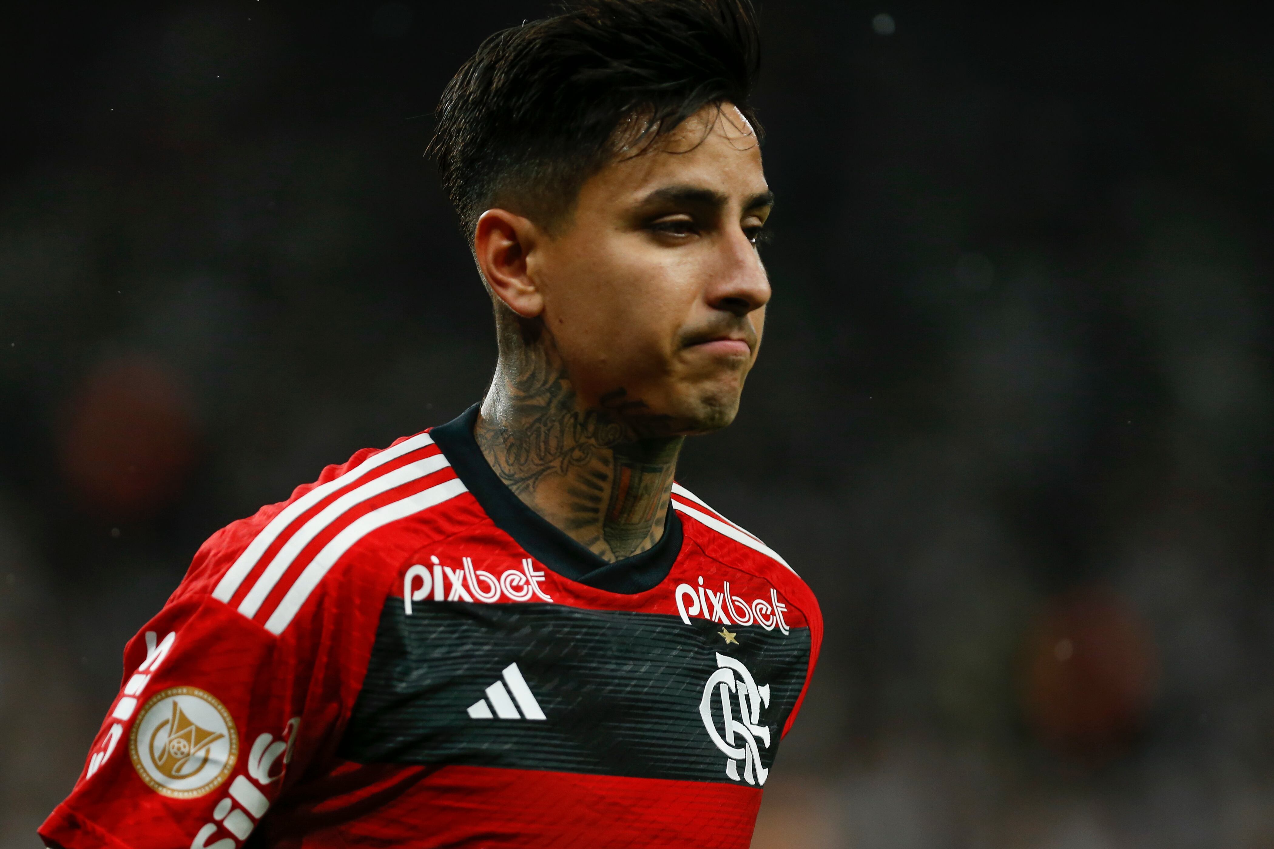 Erick Pulgar quedó fuera de la convocatoria del Flamengo para la Copa Libertadores | Getty Images