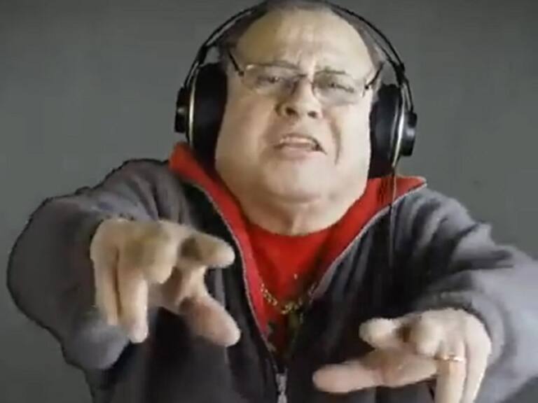 Se las dio de hiphopero: Profesor Campusano se la juega con singulares rimas por el Rechazo