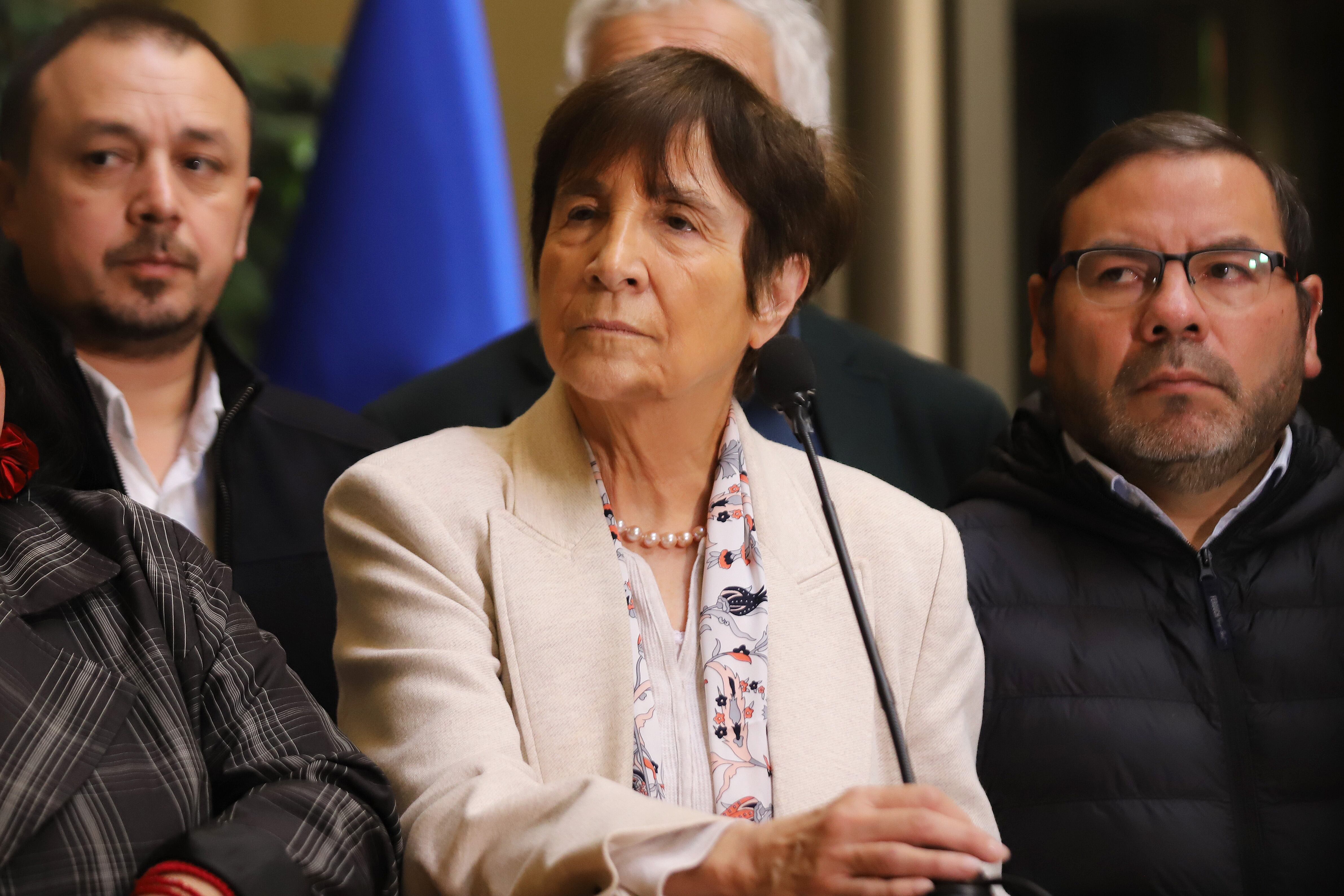 “Tonta como un zapato”: Carmen Hertz insultó a Chiara Barchiesi por defender a excarabinero acusado de dejar ciego a Gustavo Gatica