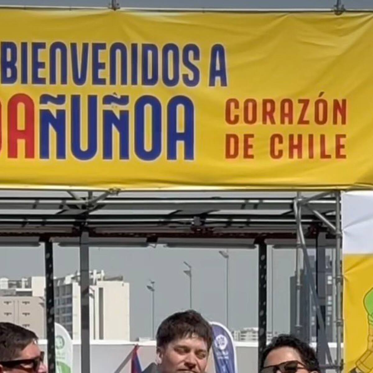 Denuncian ante Contraloría a la Municipalidad de Ñuñoa por auspicio de casa de apuestas online en fonda del Estadio Nacional