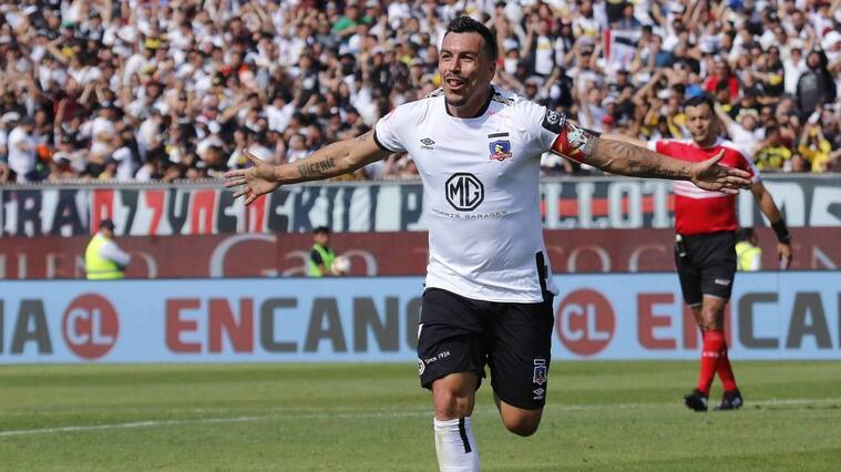 05 DE OCTUBRE DE 2019/SANTIAGOEsteban Paredes en festejo de su gol, durante el partido valido por la fecha 9 de la segunda ronda del Campeonato Nacional AFP PlanVital 2019, entre Colo Colo y Universidad de Chile, disputado en el Estadio Monumental.
FOTO: LEONARDO RUBILAR CHANDIA/AGENCIAUNO
