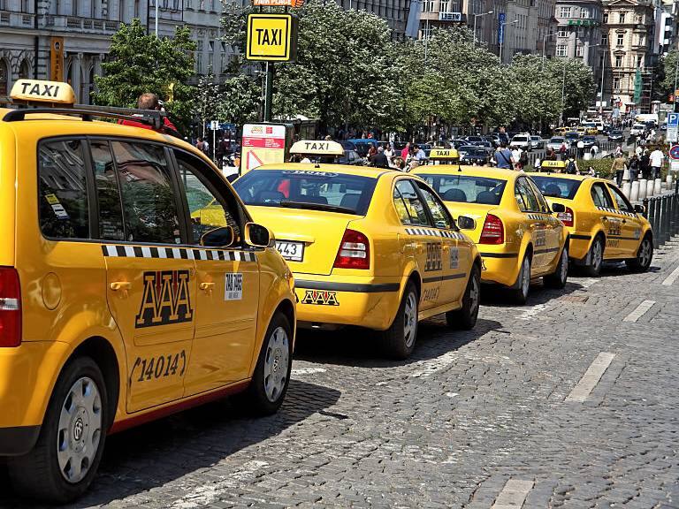 Muerte de joven chilena en Praga: taxista es condenado a dos años de libertad vigilada