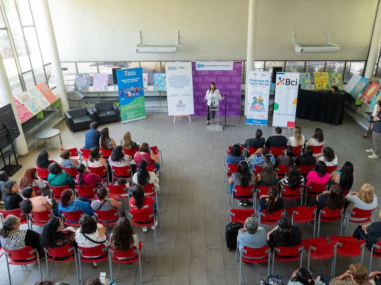 Bienestar Mujer en Quinta Normal: lanzan programa gratuito de salud mental para 500 mujeres