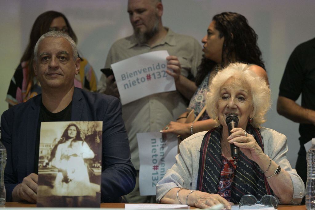 Estela de Carlotto presenta la restitución del nieto 132