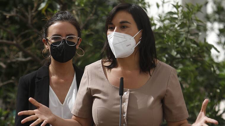 14 de Marzo de 2022/SANTIAGOLa Ministra Vocera de Gobierno,Camila Vallejo junto a la Ministra del Interior, Izkia Siches, realizaron un punto de prensa al termino del primer comité político en el Palacio de La Moneda.
FOTO:CRISTOBAL ESCOBAR/AGENCIAUNO