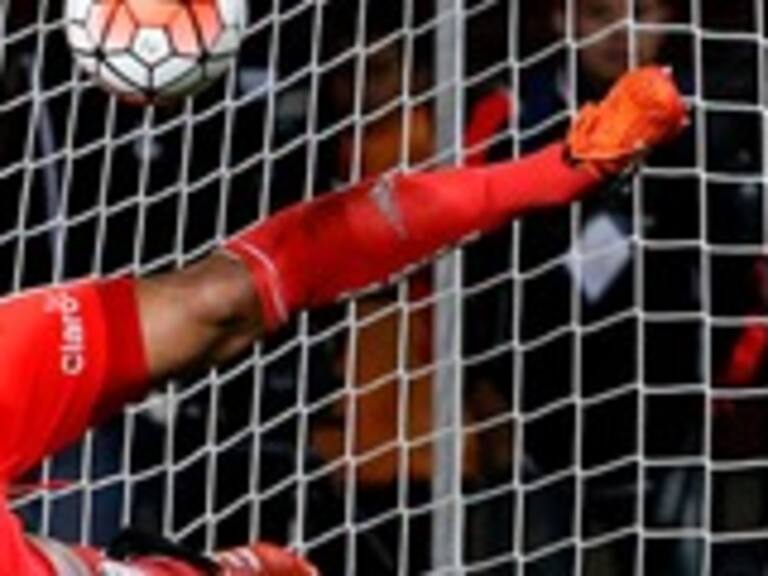 El penal y la tapada de Johnny Herrera que le dieron la Copa a la U