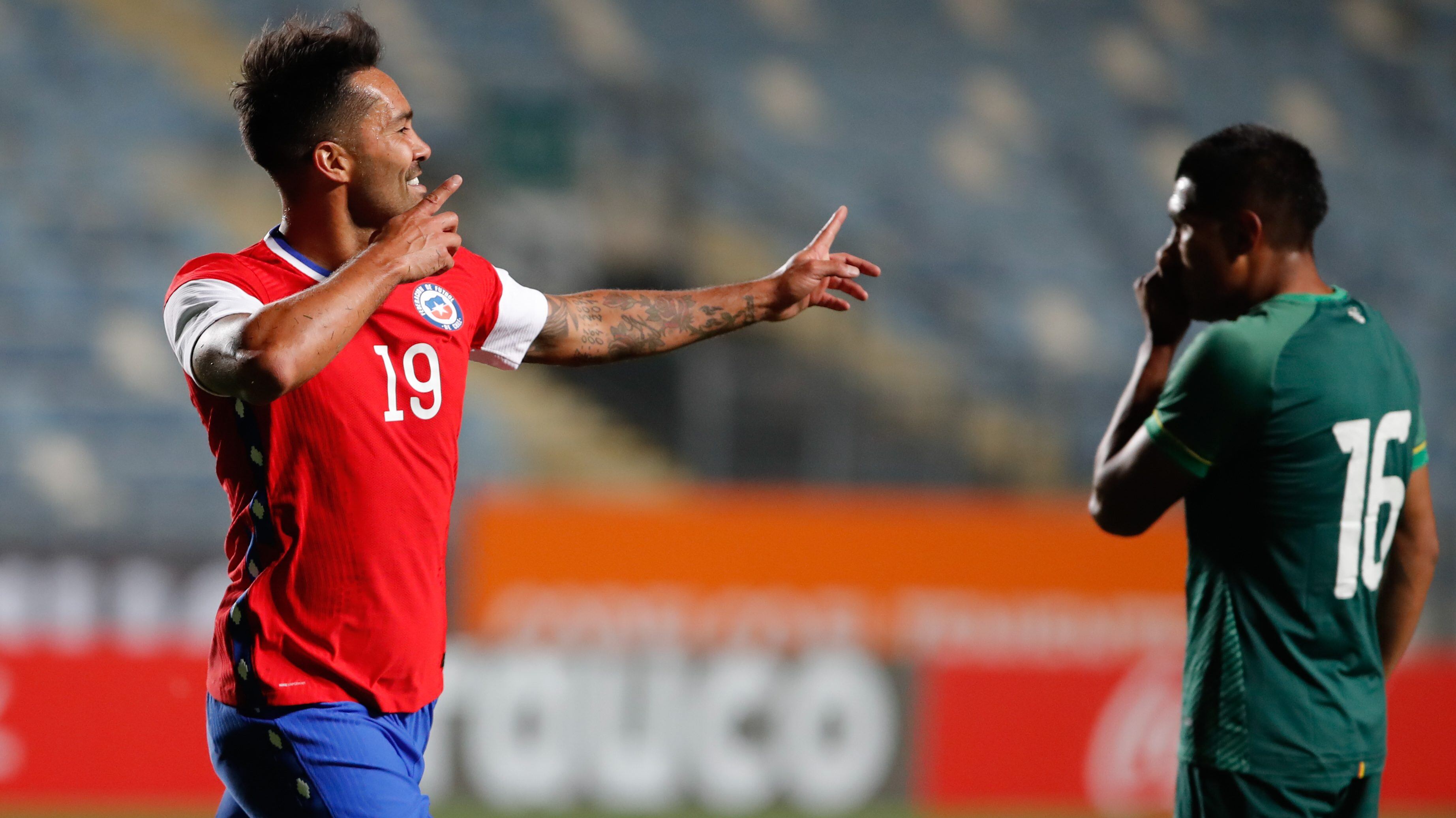 26 de Marzo del 2021/RANCAGUALuis Antonio Jiménez celebra su primer gol y el 1 a 0 de Chile, durante el partido amistoso, entre las selecciones de Chile vs Bolivia, disputado en el Estadio El Teniente de Rancagua
FOTO:FRANCISCO LONGA/AGENCIAUNO