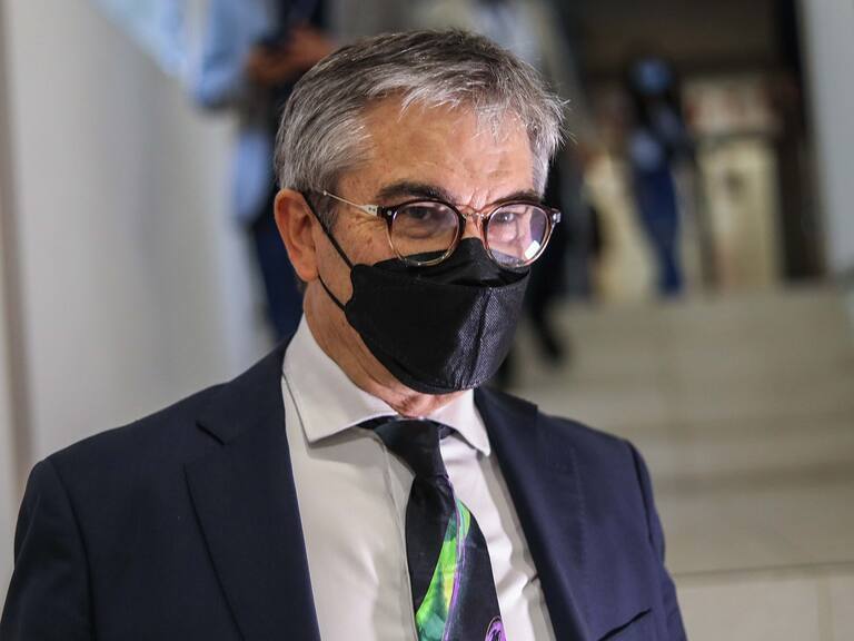 7 de Abril del 2022/SANTIAGOMario Marcel, Ministro de Hacienda, durante la reunión que sostuvieron el Gobierno y la Cut en el ministerio del Trabajo.
FOTO: SEBASTIAN BELTRAN GAETE/AGENCIAUNO