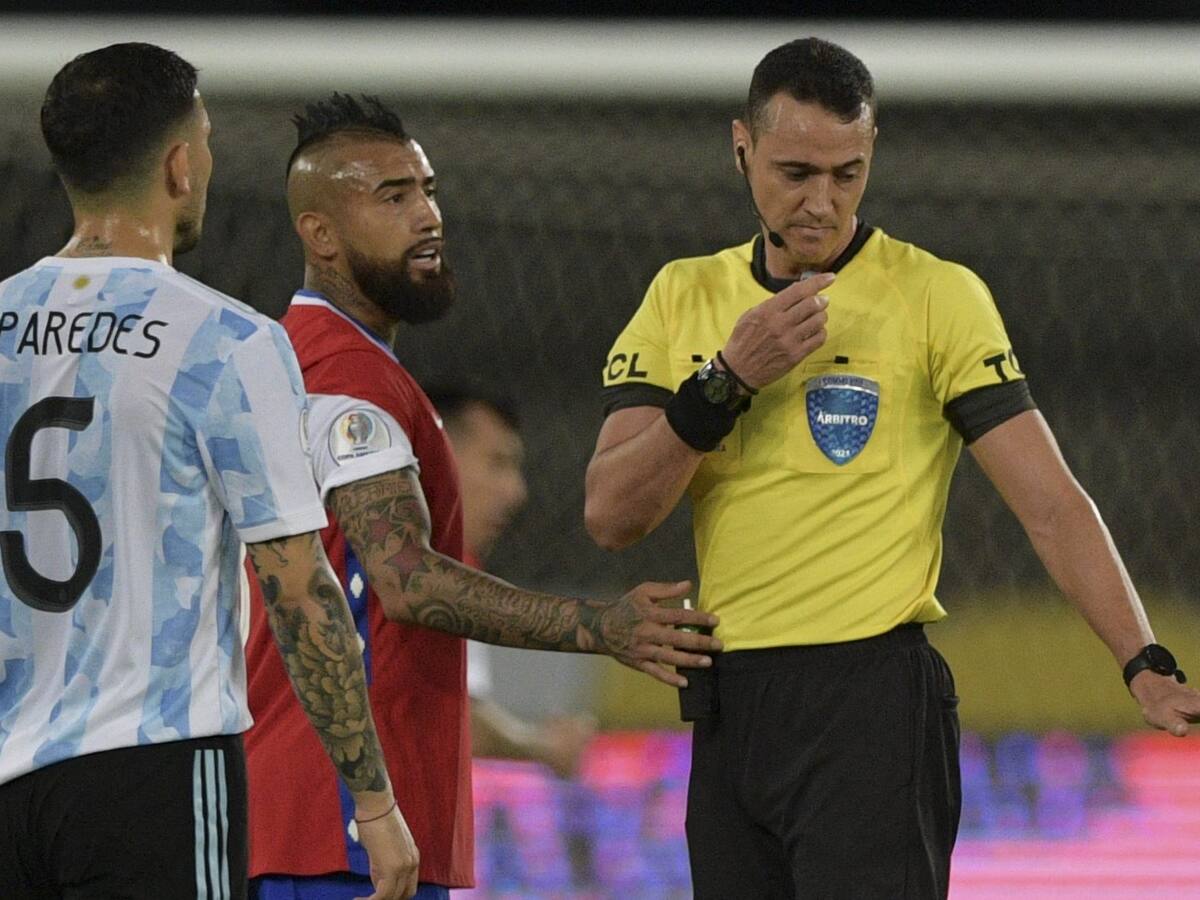 Leandro Paredes se suma a los halagos a Arturo Vidal: «Es un jugador 100% para Boca»