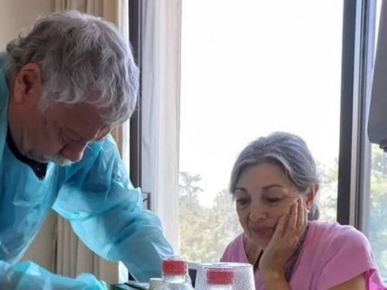 María de los Ángeles Guerra, esposa de Carlos Caszely, mostró señales de recuperación en su tratamiento contra el cáncer