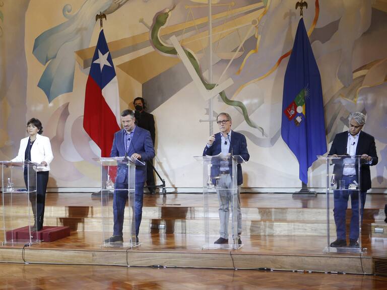Debate presidencial U. de Chile: candidatos presentaron definiciones