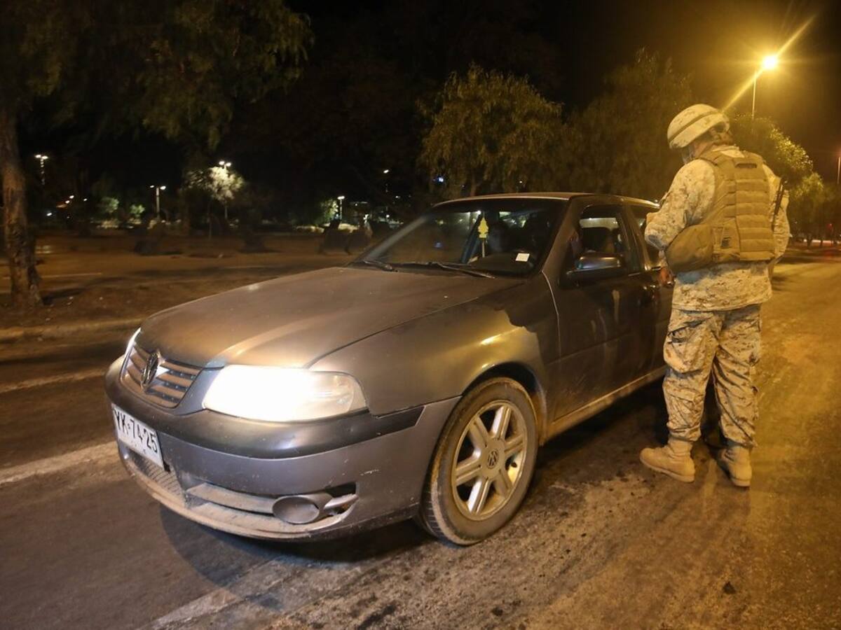 Concejal de Cauquenes fue detenido por manejar bajo los efectos del alcohol y quebrantar el toque de queda