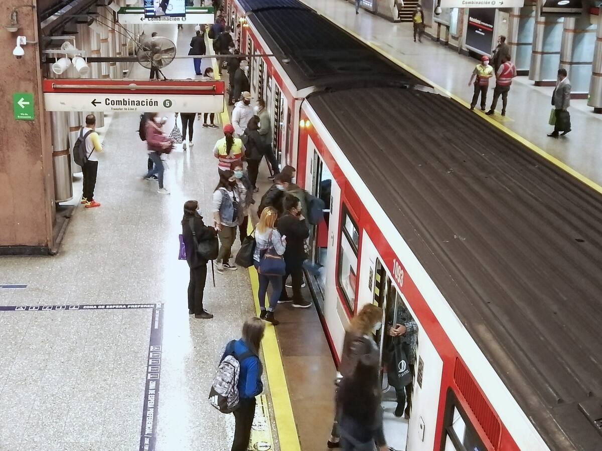 «Ruta Expresa»: Metro de Santiago anuncia regreso del servicio en tres líneas