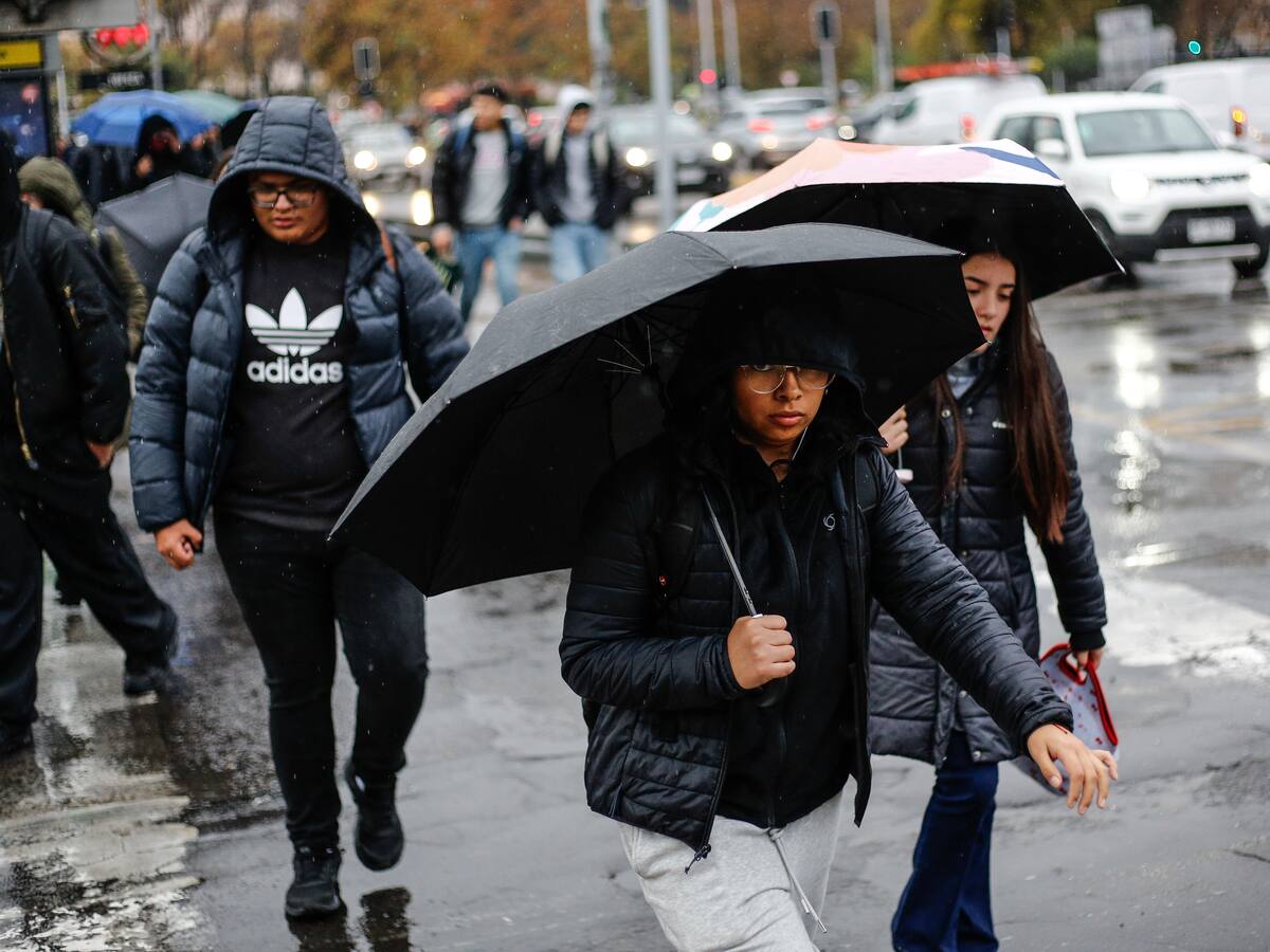 ¿Seguirá la lluvia en Santiago durante la semana? Esto dice el pronóstico del tiempo para la región Metropolitana