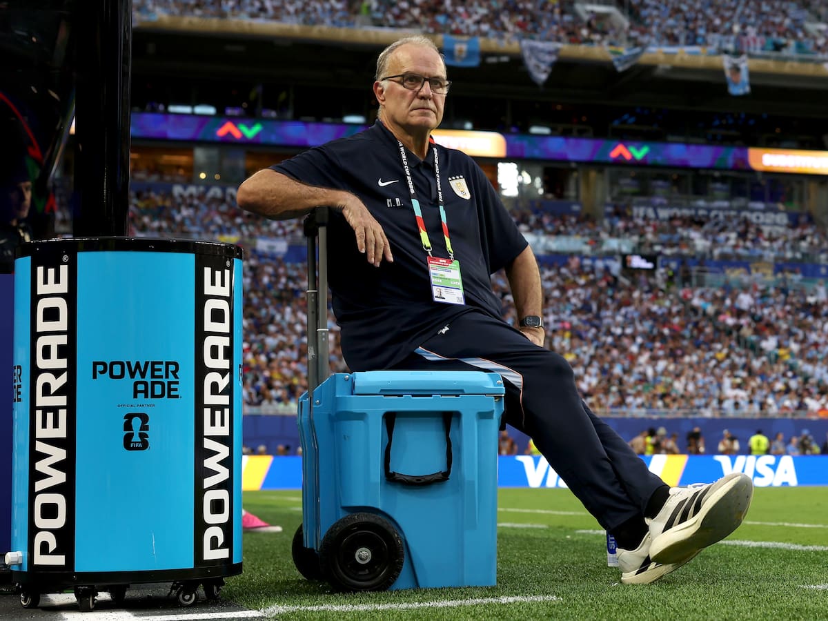 Luis Suárez sorprende con esta frase sobre Marcelo Bielsa en Uruguay: “Asumir las consecuencias”