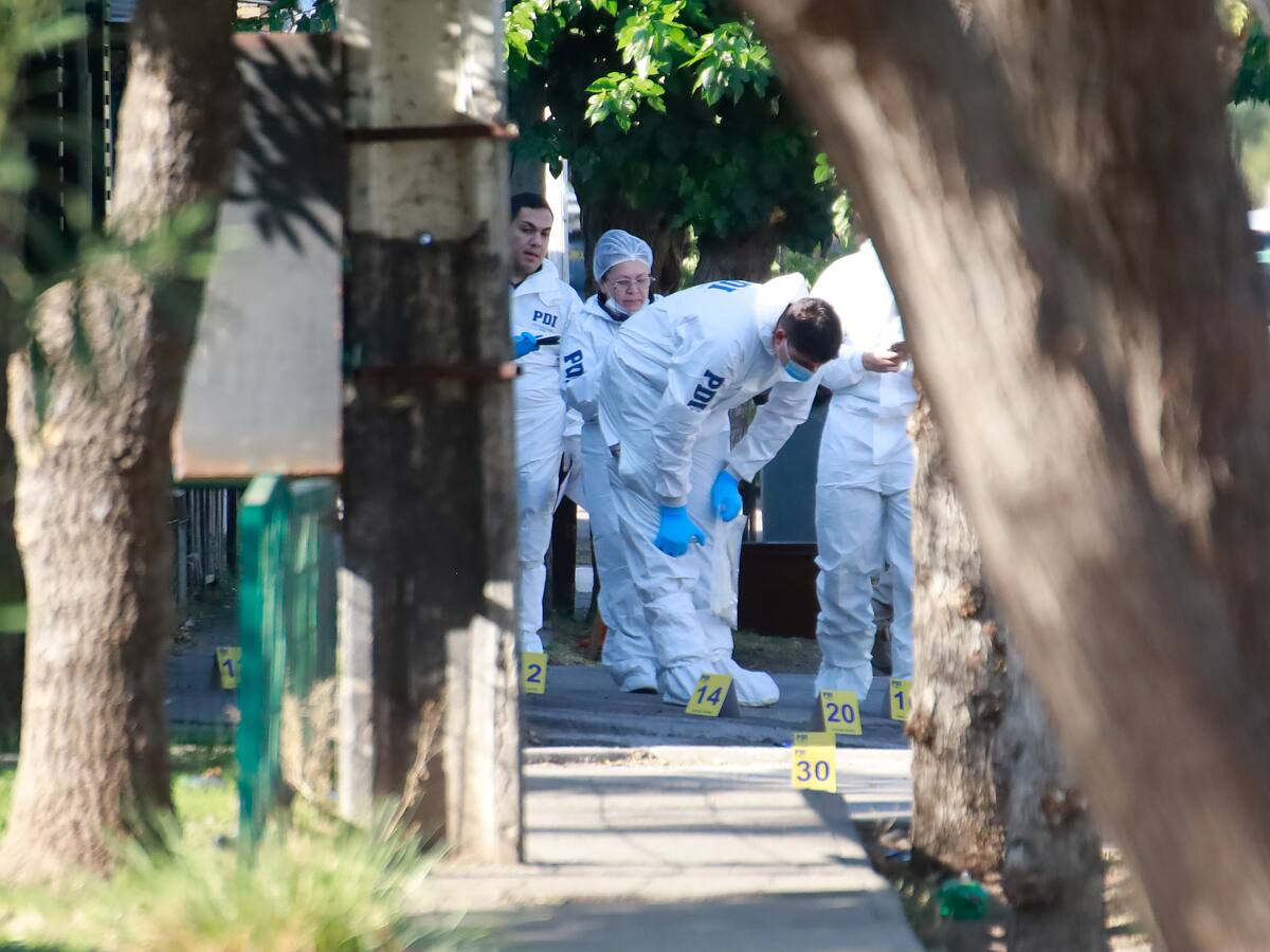 Víctima logra huir tras violento intento de robo en San Bernardo: recibió un disparo en el cuello