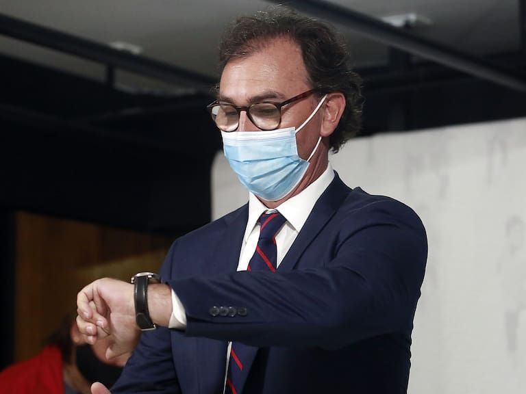 Diputadas llaman a ministro de Educación a hacerse cargo de “graves acusaciones en su contra”