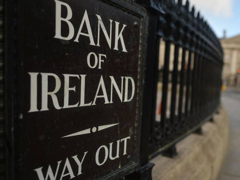 Error en los cajeros automáticos de Irlanda permitió sacar «dinero gratis»