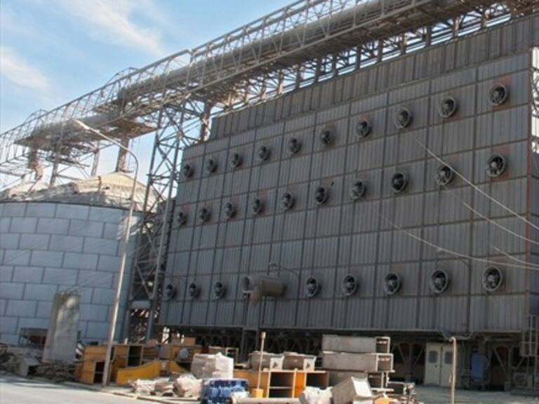 Argentina ve caer su producción industrial al 56,6%: El peor registro en 16 años