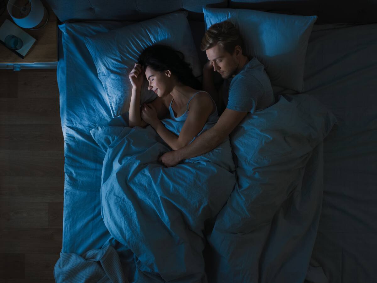Divorcio del sueño entre parejas: por qué dormir separados en una relación no sería tan mal idea como parece