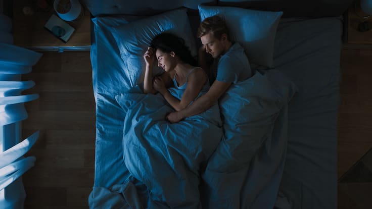 Divorcio del sueño entre parejas: por qué dormir separados en una relación no sería tan mal idea como parece