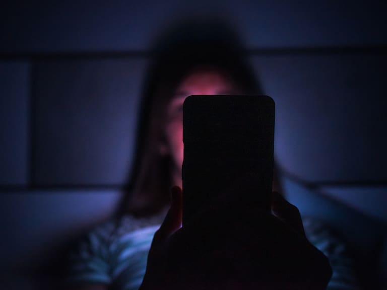 Amanda Céspedes, neuropsiquiatra infantil: “Las pantallas pueden generar adicción a las drogas y pornografía en la adolescencia”