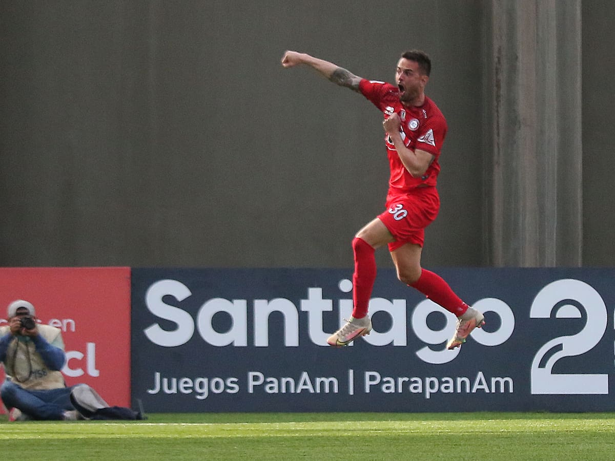 La U sube la puntería y vuelve a ofertar en Ecuador por el traspaso de Octavio Rivero
