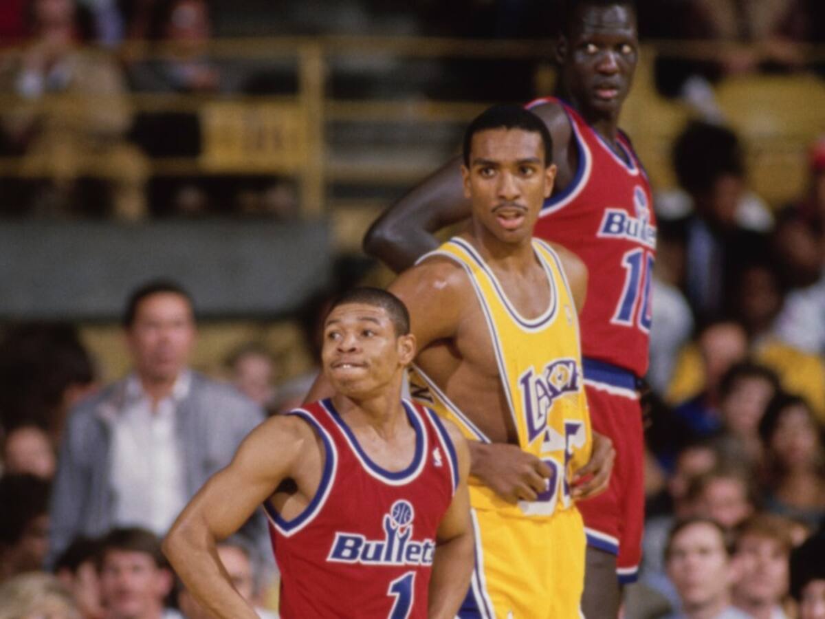 Destacó entre gigantes: quién fue el jugador más bajo en disputar la NBA y en qué equipos jugó