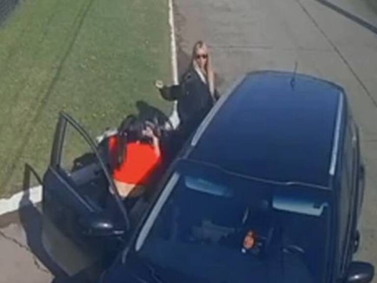 Amplían detención de mujer que disparó a su amiga por error fuera de un motel en Coronel: revelaron imágenes clave