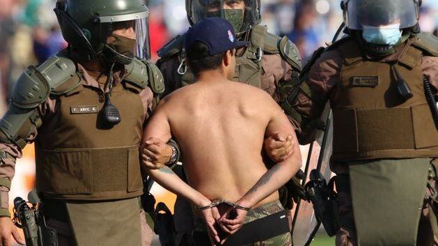 Pablo Aránguiz se defendió del ataque de barristas de Universidad de Chile en Rancagua