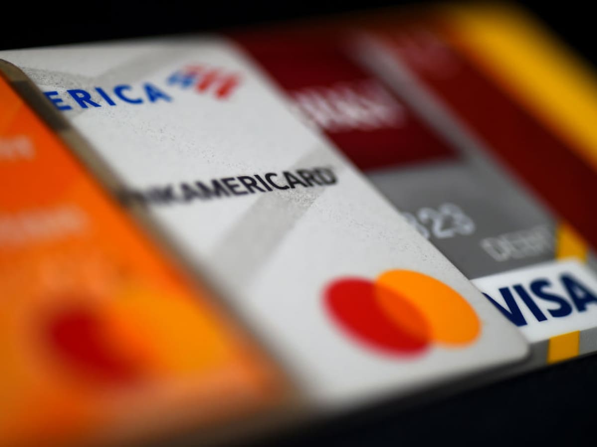 Pago mínimo de tarjetas de crédito cambiará en Chile: nueva fórmula buscará reducir deuda real