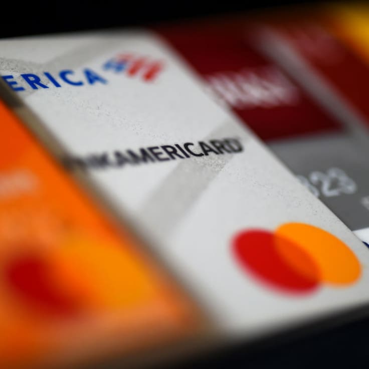 Pago mínimo de tarjetas de crédito cambiará en Chile: nueva fórmula buscará reducir deuda real