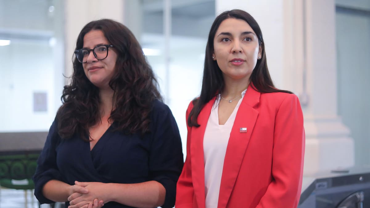 Futura ministra de la Mujer se reúne con Antonia Orellana y responde a críticas: “Desde el 11 de marzo podrán evaluar”