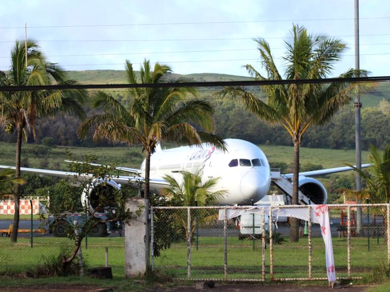 Gobierno anuncia reapertura aérea de la Isla de Pascua