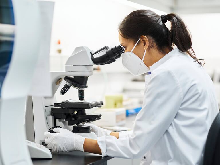 Científicos chilenos logran prometedor avance para tratar la Esclerosis Lateral Amiotrófica