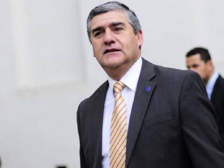 Carlos Chandía aborda su llegada al Congreso y recuerda duro episodio que vivió: “Me iba al infierno”