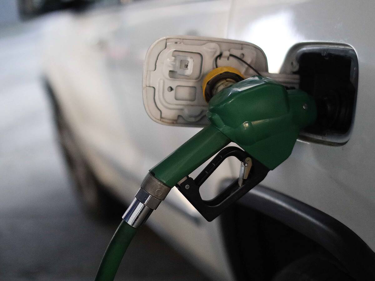 El «Bencinazo»: 644 estaciones de servicio ofrecen el litro de gasolina de 97 octanos por más de mil pesos