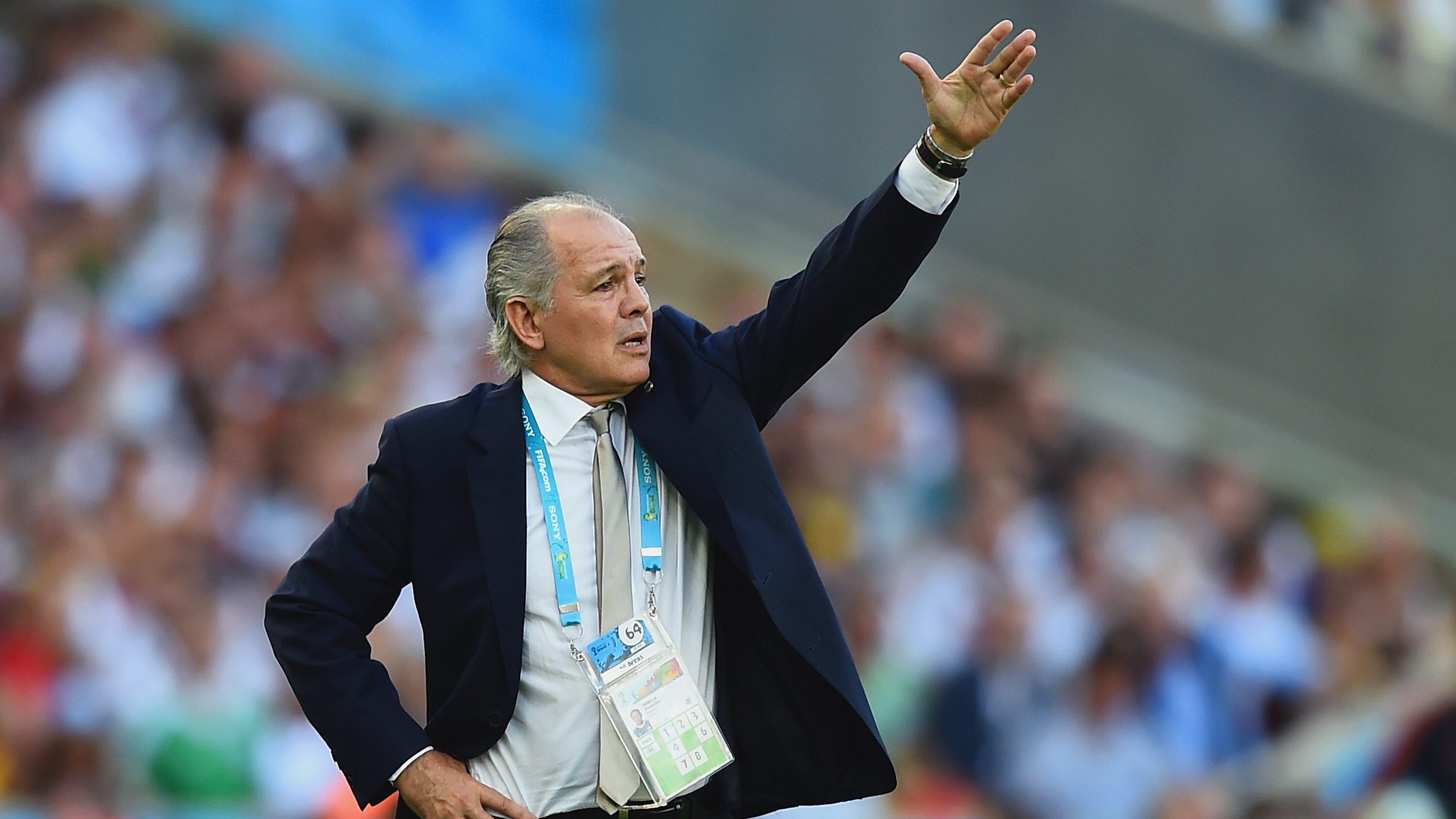 RIO DE JANEIRO, BRAZIL - JULY 13: Head coach Alejandro Sabella of Argentina gestures during the 2014 FIFA World Cup Brazil Final match between Germany and Argentina at Maracana on July 13, 2014 in Rio de Janeiro, Brazil. (Photo by Laurence Griffiths/Getty Images)