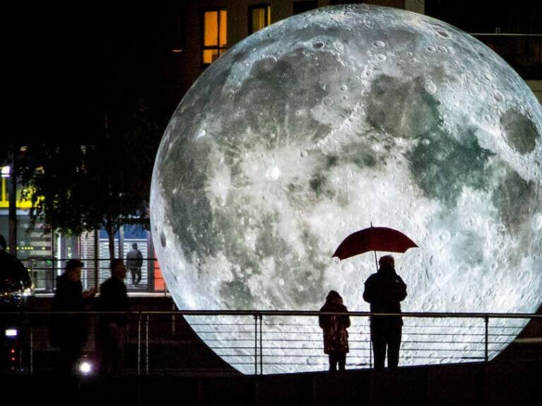 ¡Gana entradas para «El Museo de la Luna» en Espacio Riesco!