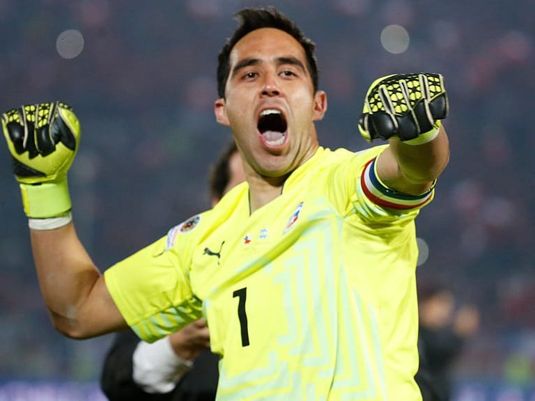 SANTIAGO, CHILE - JULY 04:  Claudio Bravo of Chile celebrates after winning the 2015 Copa America Chile Final match between Chile and Argentina at Nacional Stadium on July 04, 2015 in Santiago, Chile.  (Photo by Gabriel Rossi/LatinContent via Getty Images)