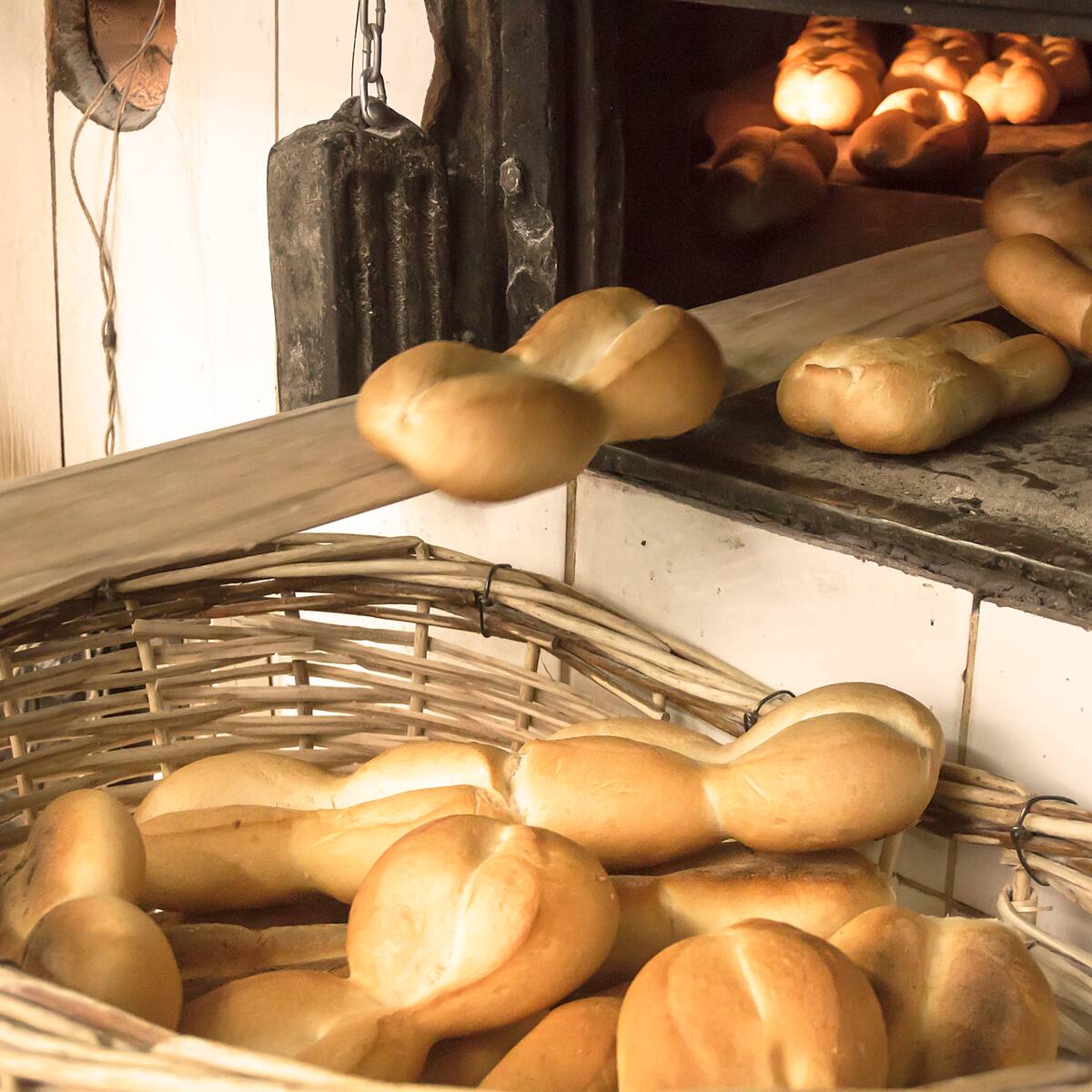 Prestigiosa guia Taste Atlas destaca una panadería chilena: sus dueños revelaron difícil momento tras incendio