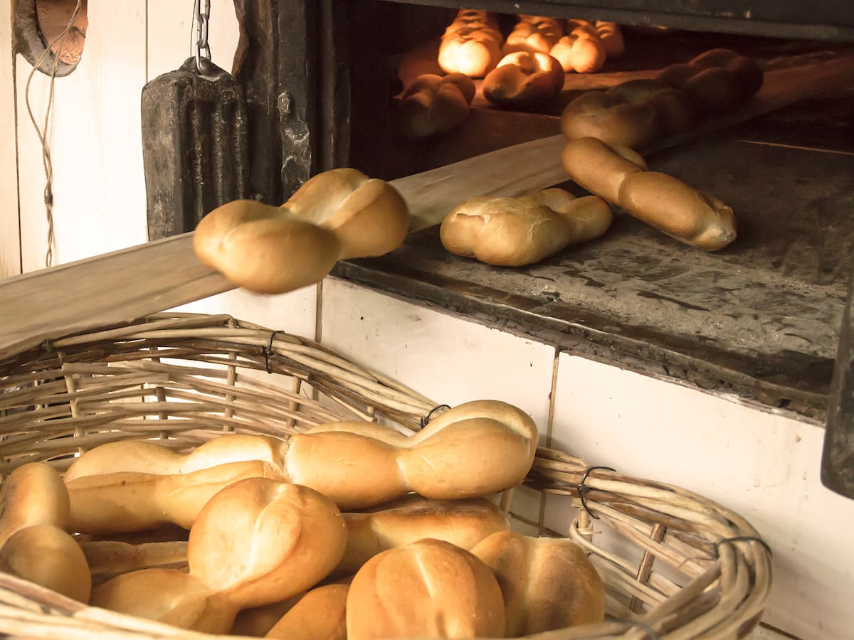 Prestigiosa guia Taste Atlas destaca una panadería chilena: sus dueños revelaron difícil momento tras incendio