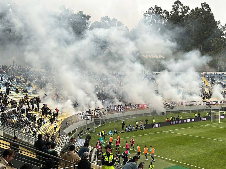 Hinchas de Colo Colo protagonizan incidentes en el amistoso con Real Valladolid