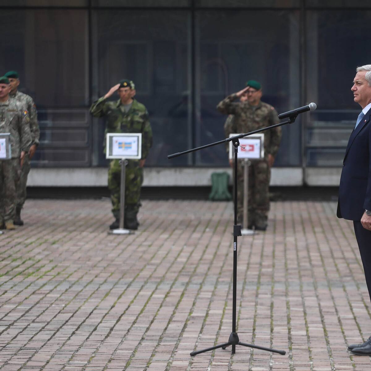 Presidente Kast viajará a la región de Magallanes para visitar ejercicios militares en medio de tensión con Argentina