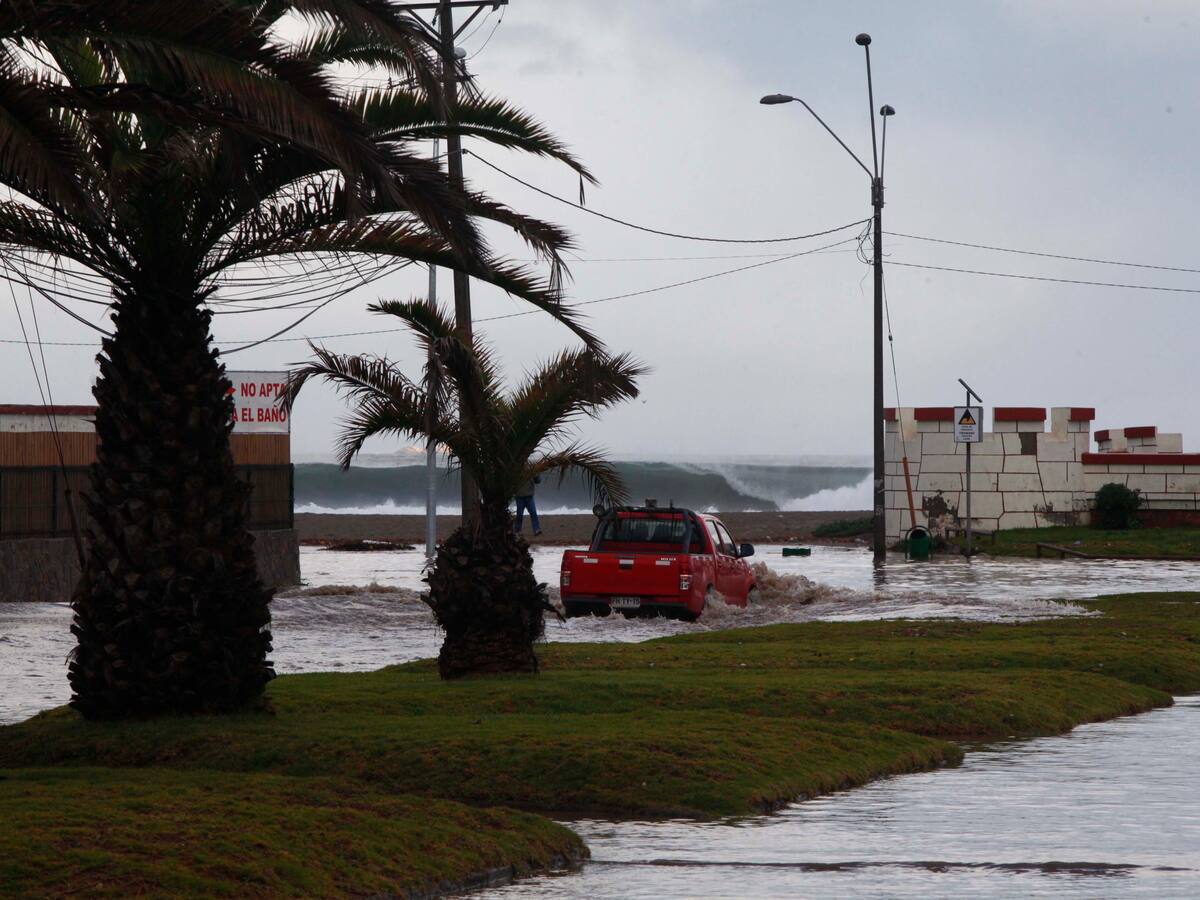 Gobernador de Coquimbo entrega crítico balance del sistema frontal: más de 200 damnificados y fuerte llamado a no salir de casa